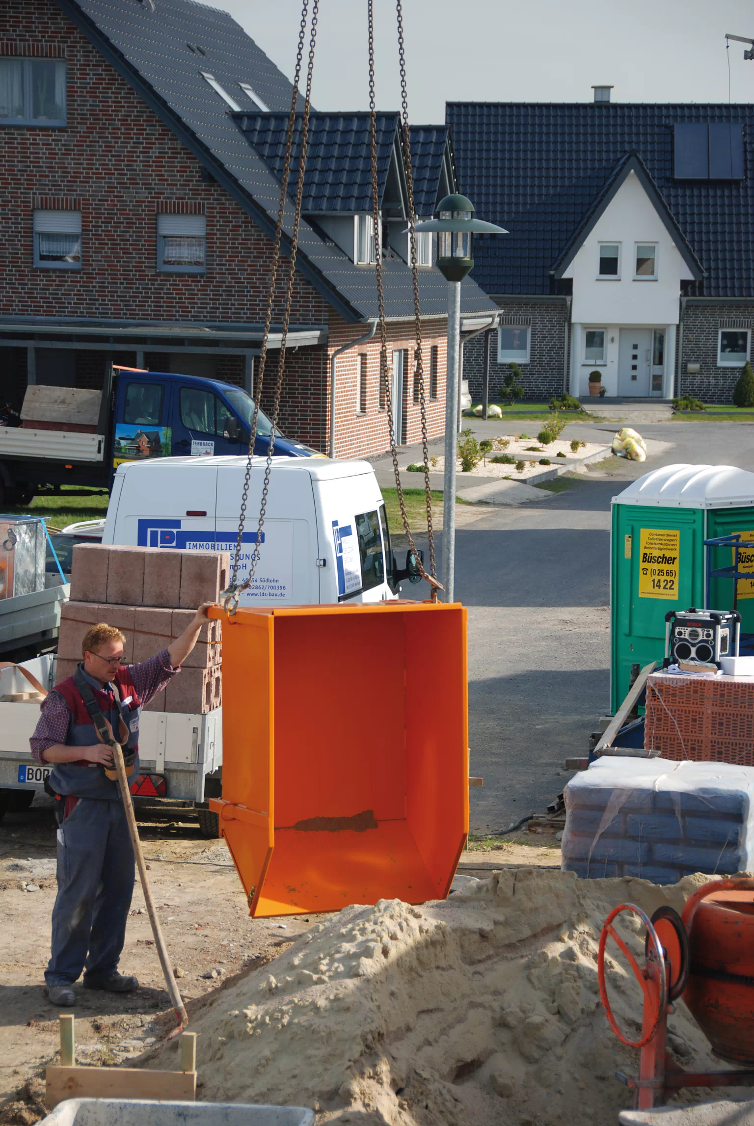 Baustoffbehälter BBG 100, feuerverzinkt