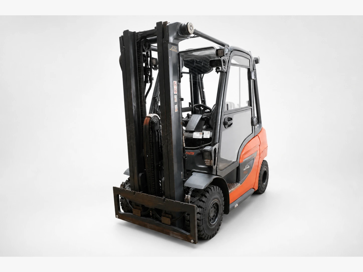Linde H 25 T 1202 Treibgas-Frontstapler, Baujahr 2021