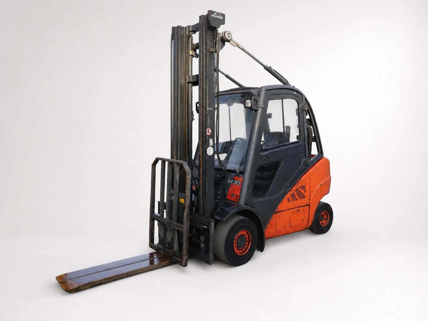 Linde H 30T-01 - er Treibgas-Frontstapler, Baujahr 2010