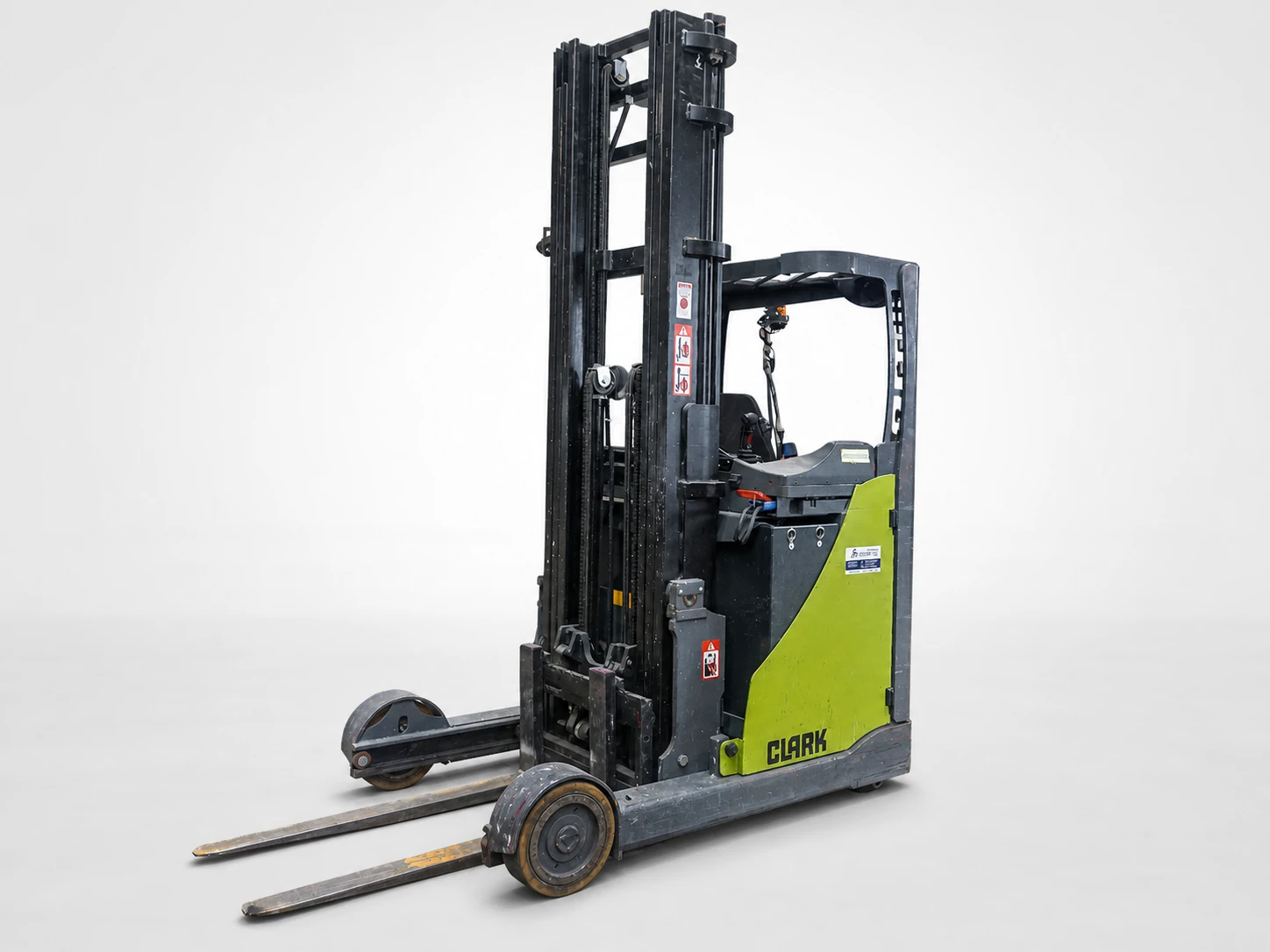 Clark CRT 16AC - Nur 3.331 Stunden Schubmaststapler, Baujahr 2015