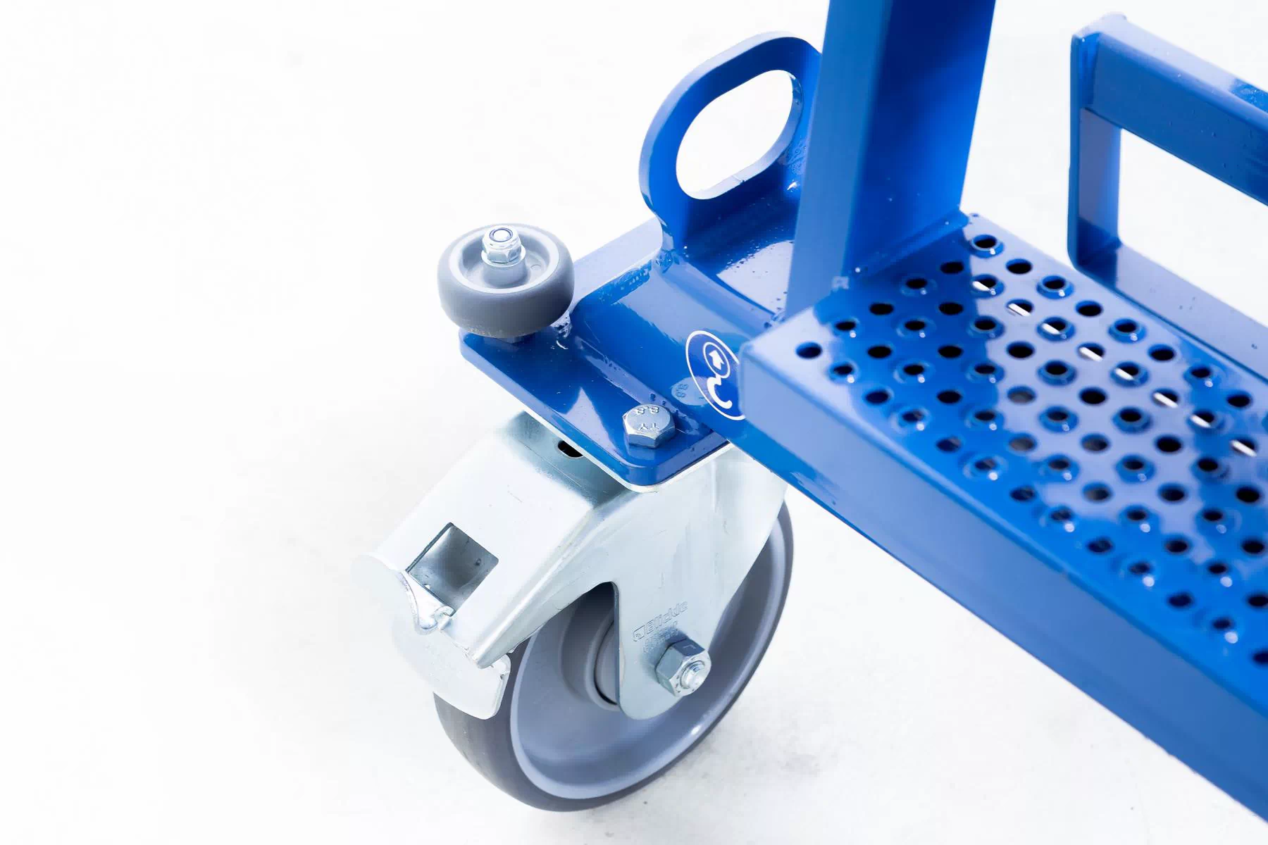 Räder der mechanischen Arbeitsbühne