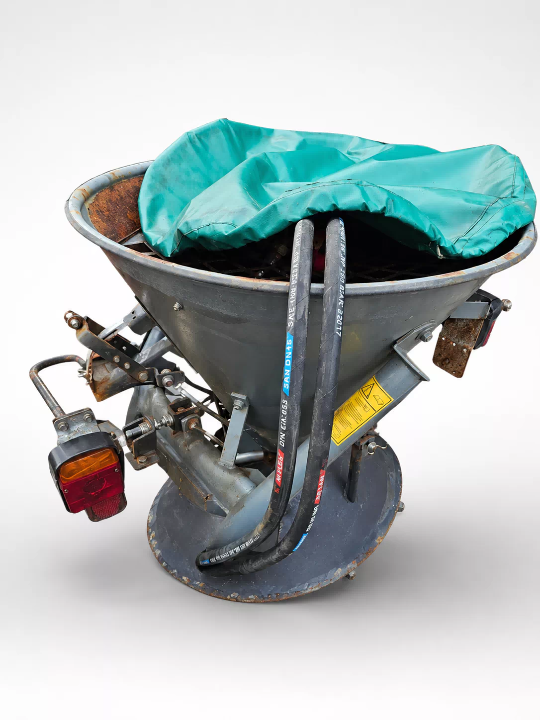 KÄRCHER Heck-Anbaustreuer für MIC34, MC50 und STIGA Titan – 150 Liter – hydraulischer Antrieb