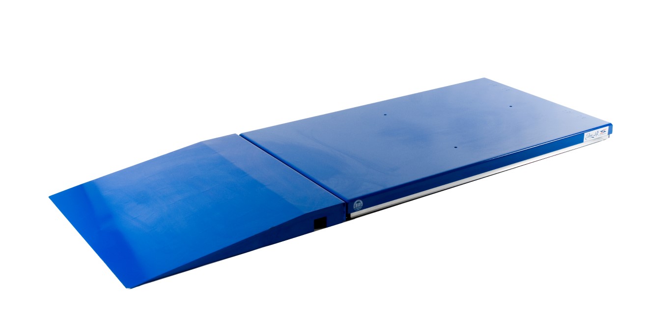 Flachhubtisch TCL 1000. Beladen mit Hubwagen ohne Grube mit Rampe