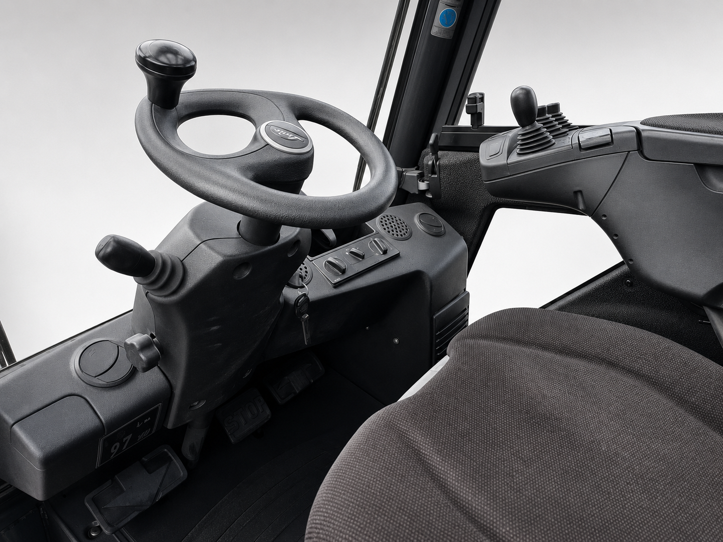 Linde H25D-02/600 Diesel-Gabelstapler – Baujahr 2018, Vollkabine und 2.500 kg Tragkraft