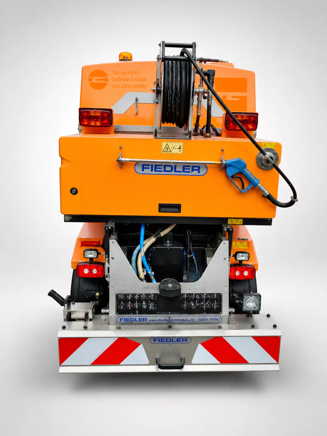 Holder C65SC Kommunaltraktor – Winterdienst mit professioneller Winterdienstausrüstung