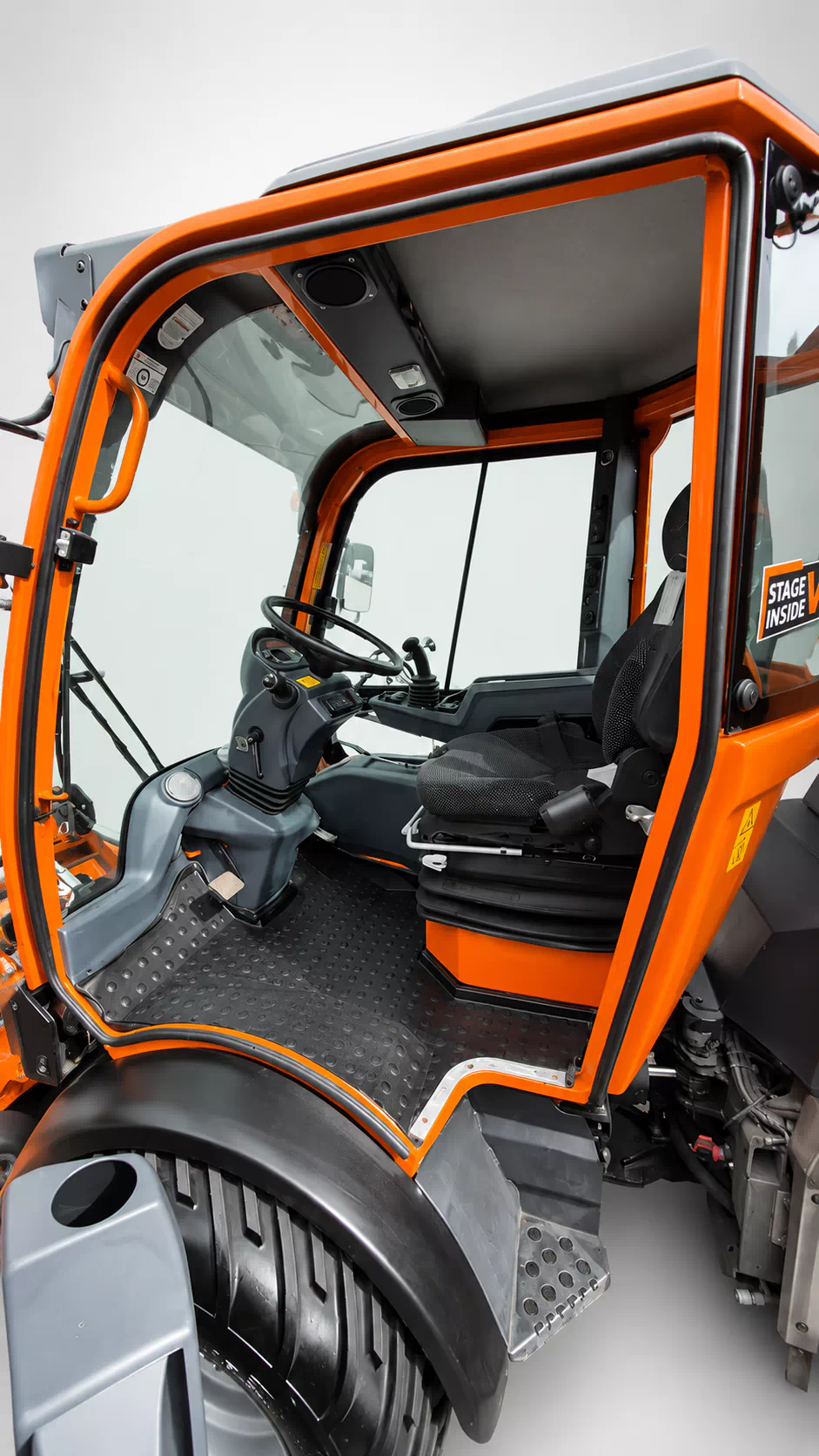 Holder C55SC Kommunaltraktor – Großflächenmäher mit professioneller Mähausrüstung