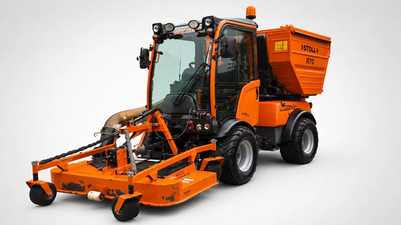 Holder C55SC Kommunaltraktor – Großflächenmäher mit professioneller Mähausrüstung