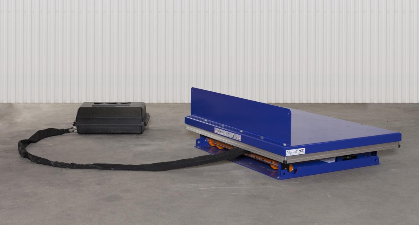 Hub-Neigegerät zum Heben und Neigen von Paletten und Gitterboxen