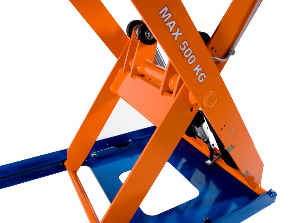 Flachhubtisch mit niedriger Bauhöhe