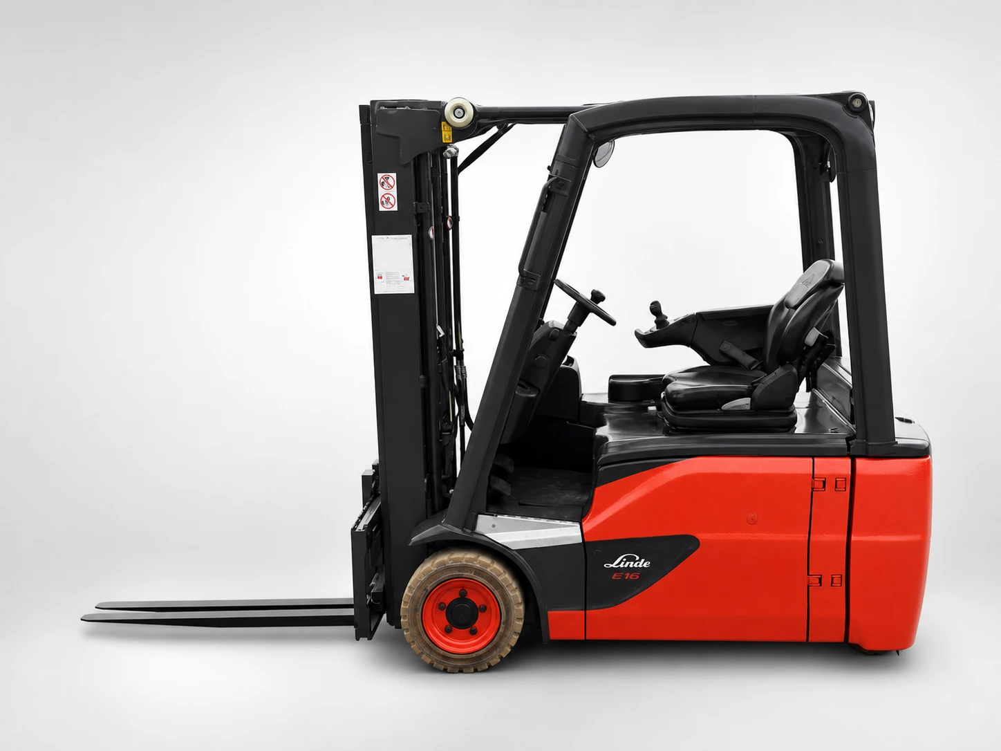 Linde E16L-02 Elektrostapler Stapler Gabelstapler