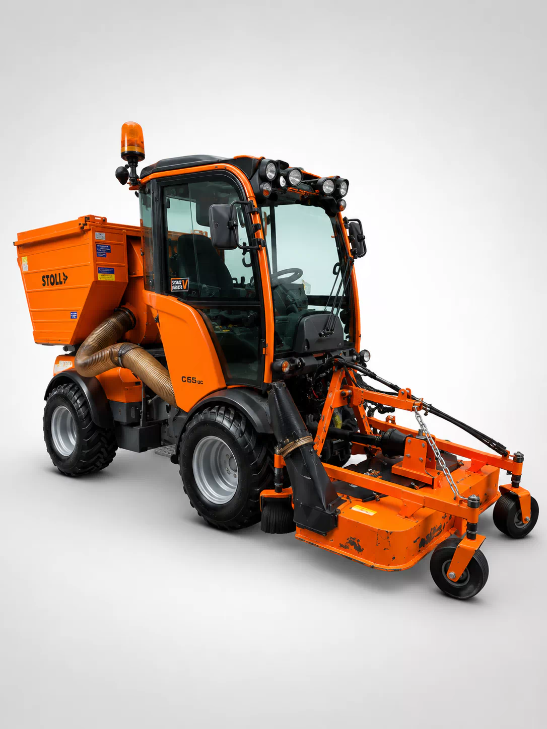 Holder C55SC Kommunaltraktor – Großflächenmäher mit professioneller Mähausrüstung