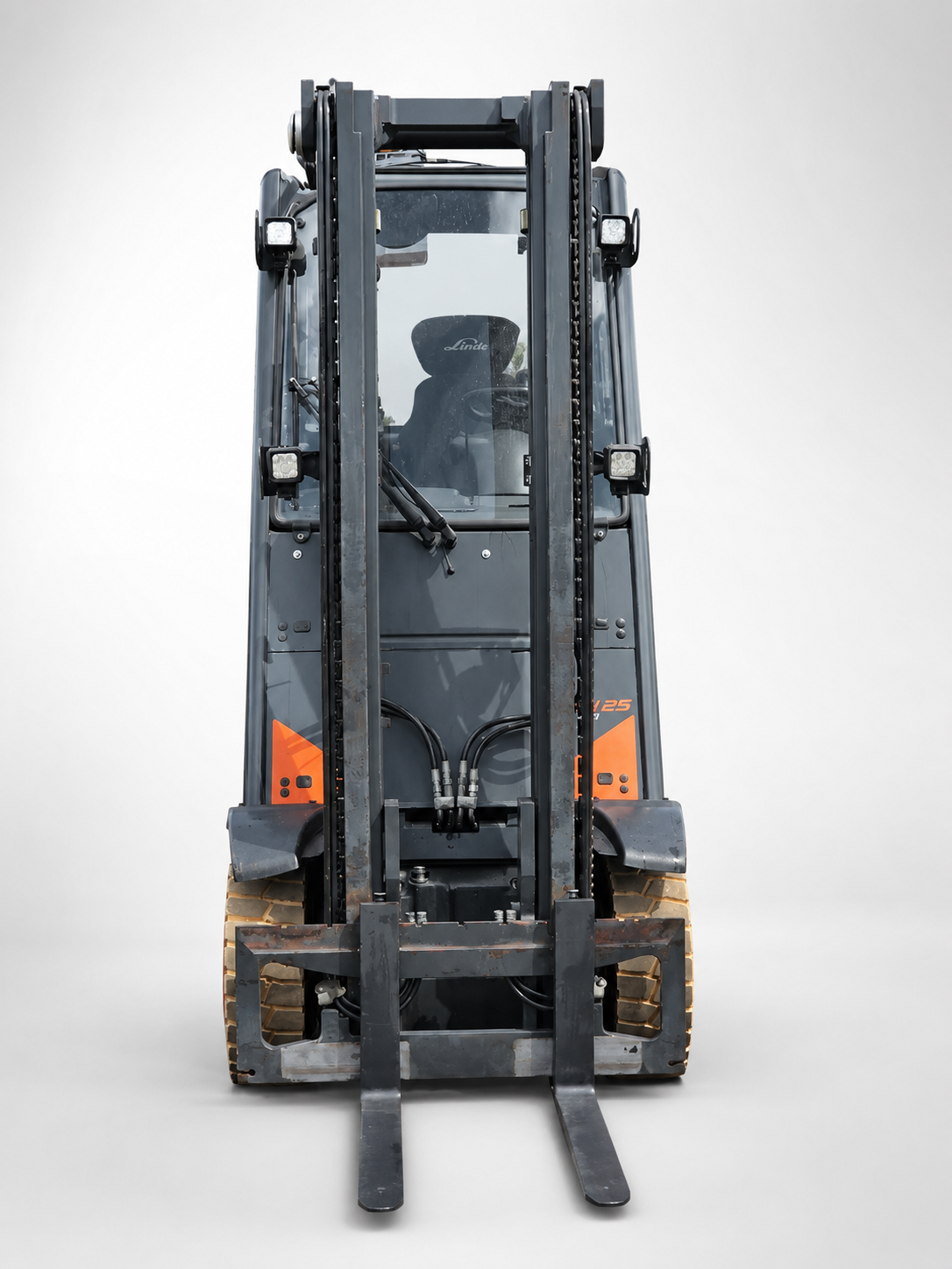 Linde H25D-02/600 Diesel-Gabelstapler – Baujahr 2018, Vollkabine und 2.500 kg Tragkraft