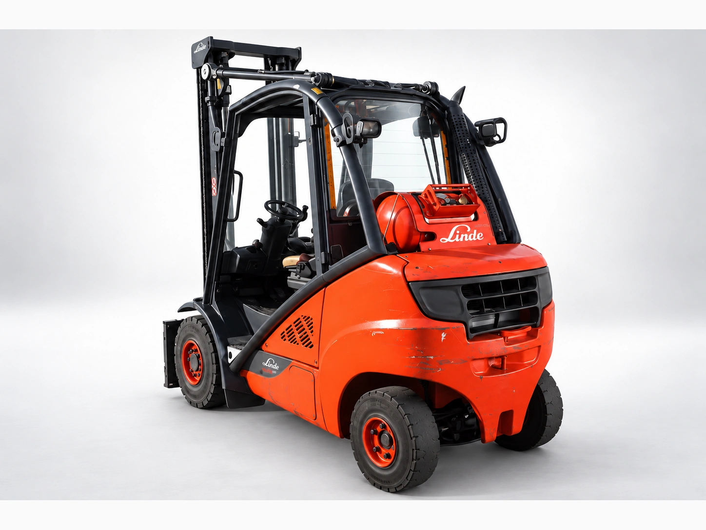 Linde H 30T-02 Treibgasstapler mit Freisichtmast