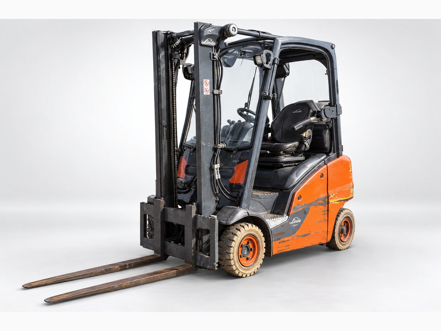 Linde H 16T-01 Treibgasstapler mit Teleskopmast
