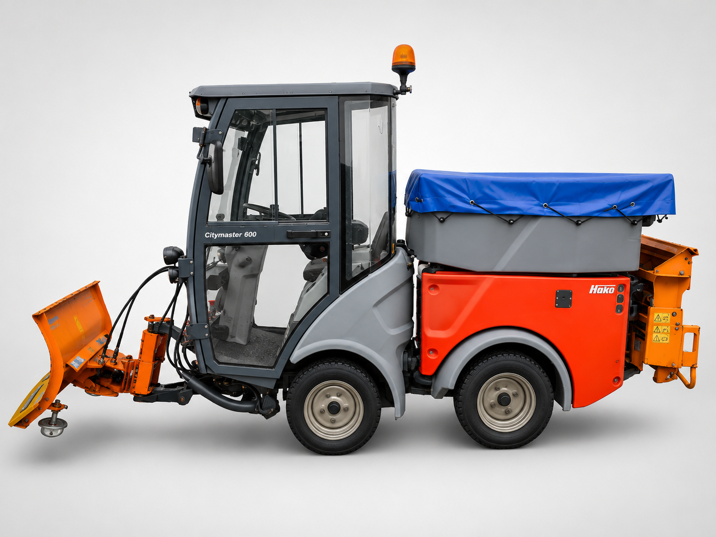 HAKO Citymaster 600 kommunaler Geräteträger mit Winterdienstausrüstung – Erstinbetriebnahme 2013 – 5.161 Betriebsstunden