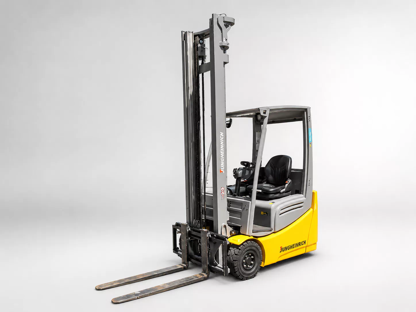 Jungheinrich EFG215 3-Rad Elektro-Gabelstapler – 1.500 kg, 5,0 m Hubhöhe, Baujahr 2020