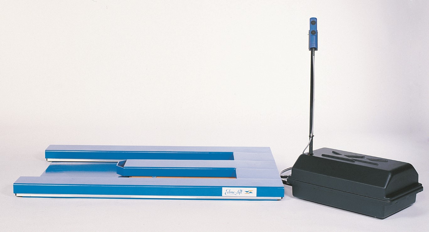 Flachform-Hubtisch TUB 600 mit E-Ausnehmung