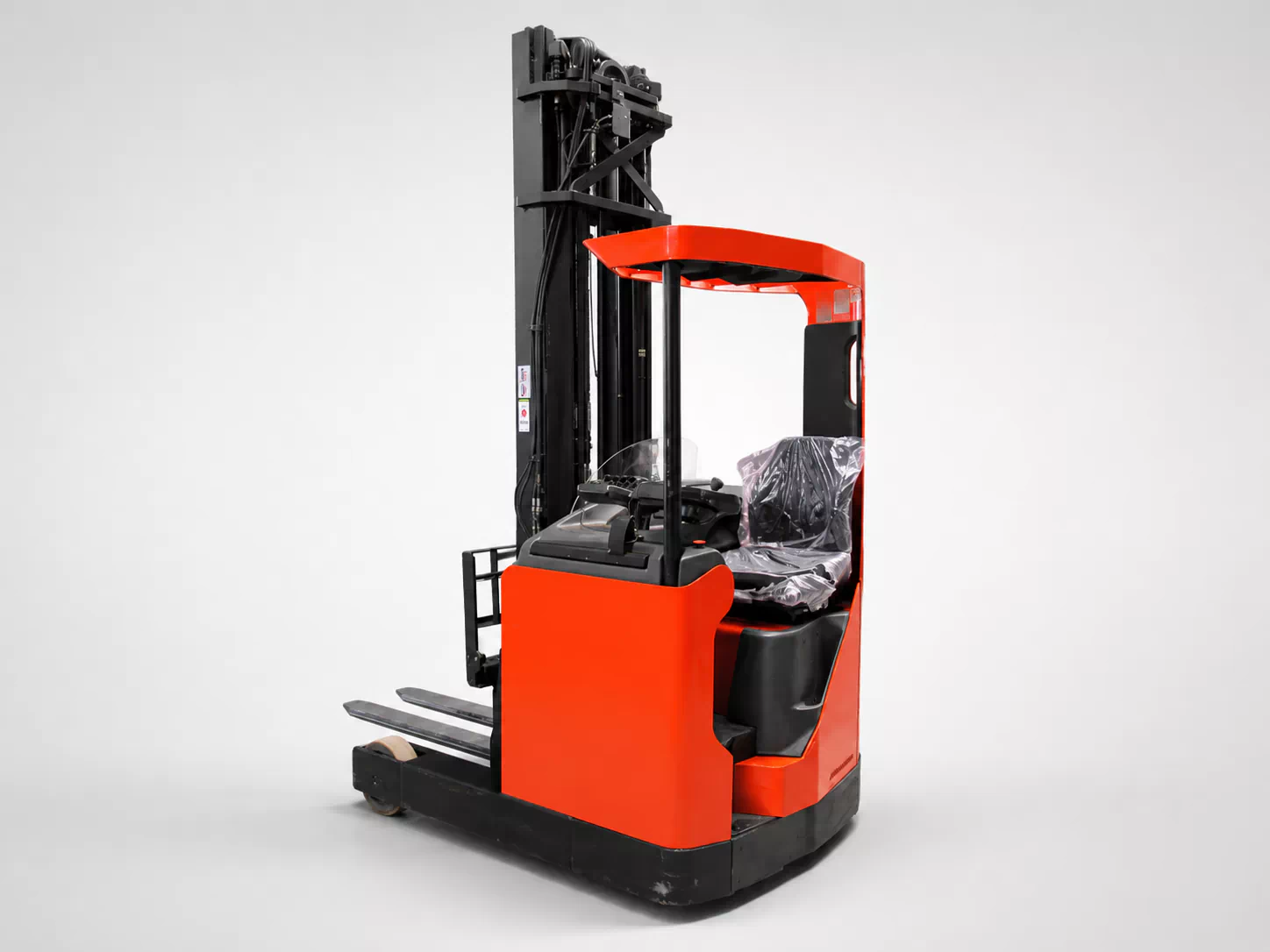 BT RR-B2 Schubmaststapler – 1.600 kg, Triplex-Freihub, 6.900 mm Hubhöhe
