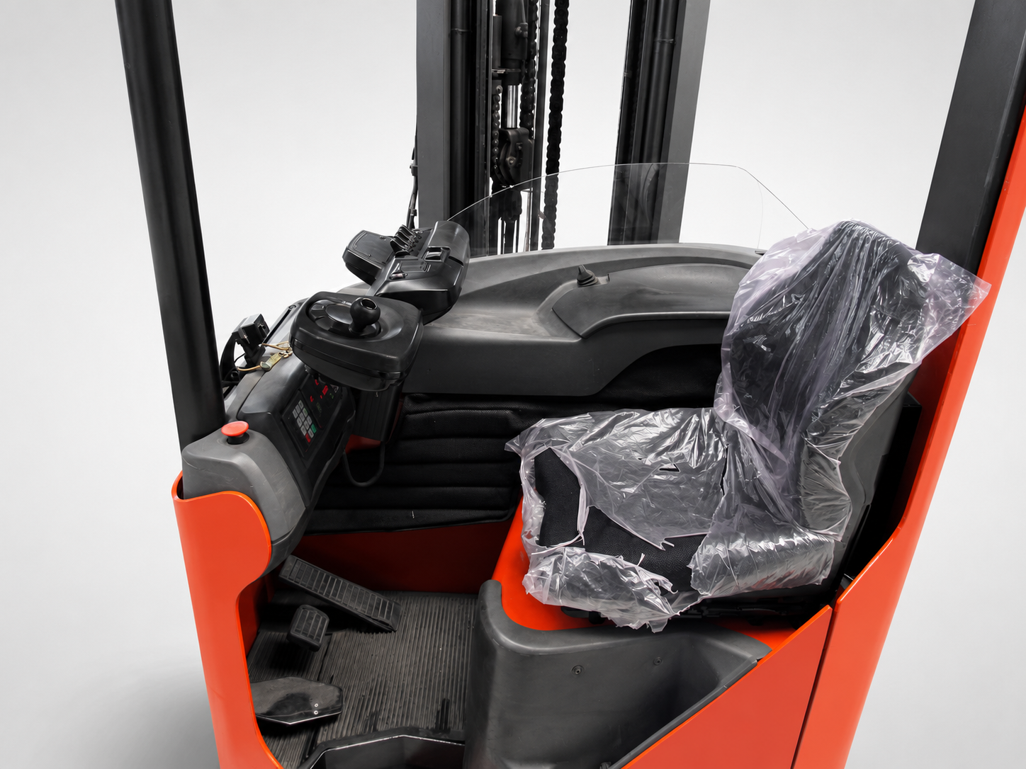 BT RR-B2 Schubmaststapler – 1.600 kg, Triplex-Freihub, 6.900 mm Hubhöhe