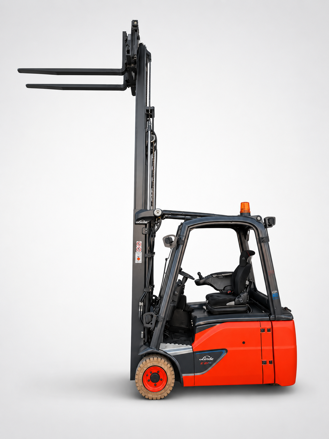 Linde E 16 L Elektrostapler – Baujahr 2019, 8.780 Betriebsstunden, sehr gute Ausstattung
